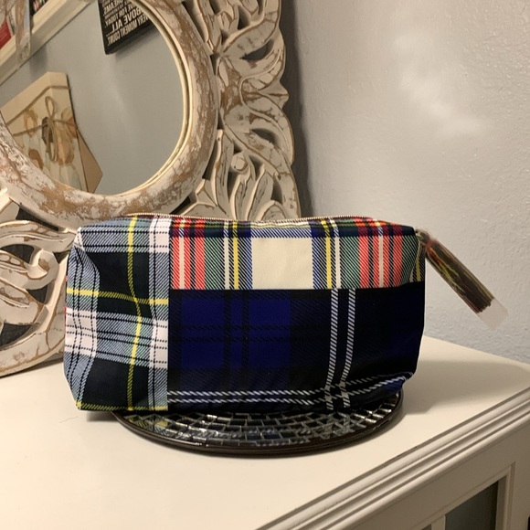 Estee Lauder Tartan Plaid Cosmetic Bag - Picture 2 of 7